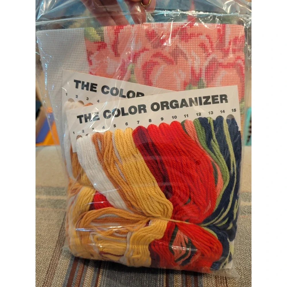 New Needle Treasures Bright Floral Dutch Tulips Needlepoint Kit 06672 (9 X 12